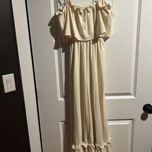 Vintage 70’s Cream tie Ruffle bohemian Maxi Dress